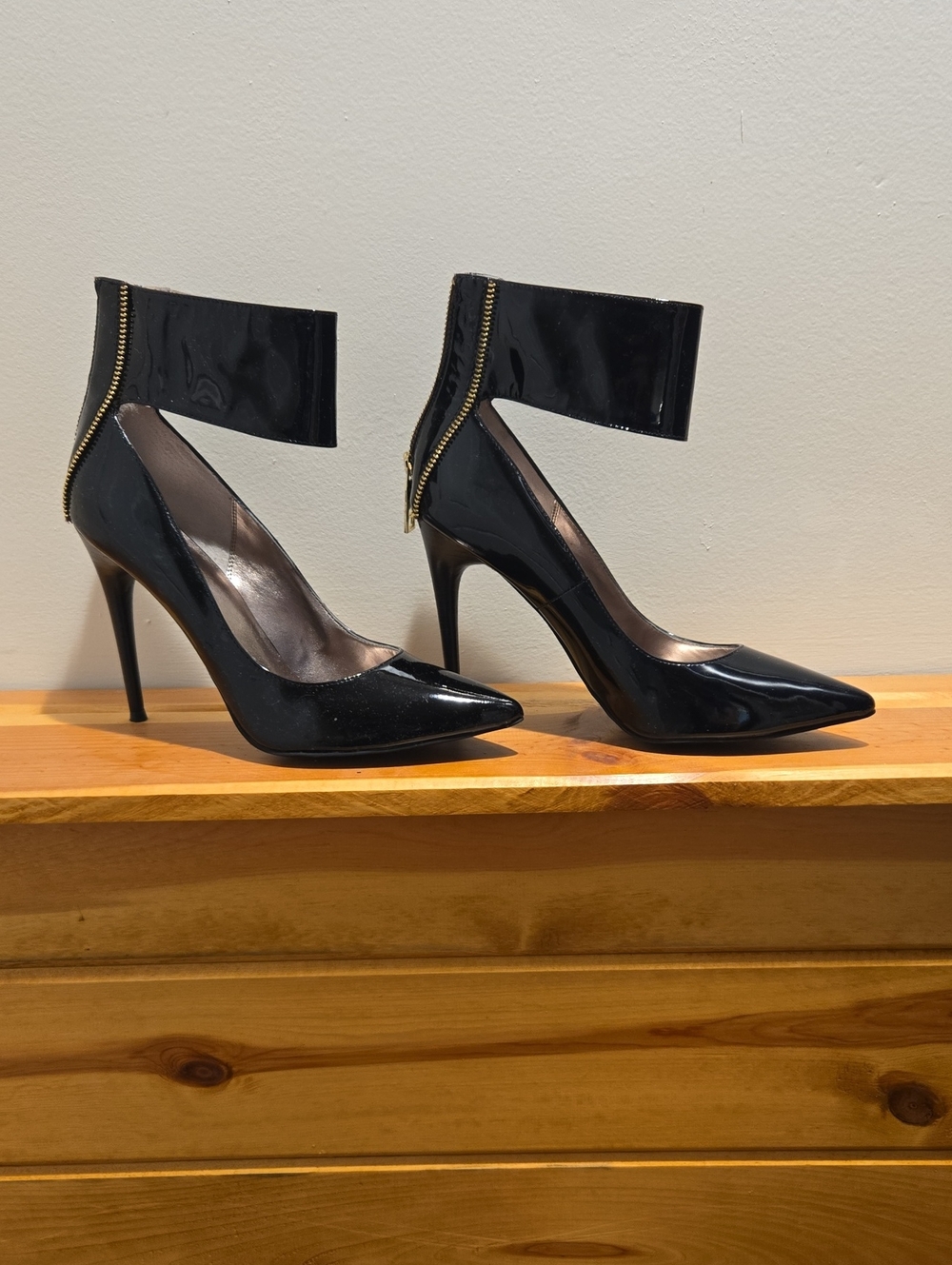 Donald J. Pliner Black Patent Pointed-Ankle Strap Pumps with Gold Zip